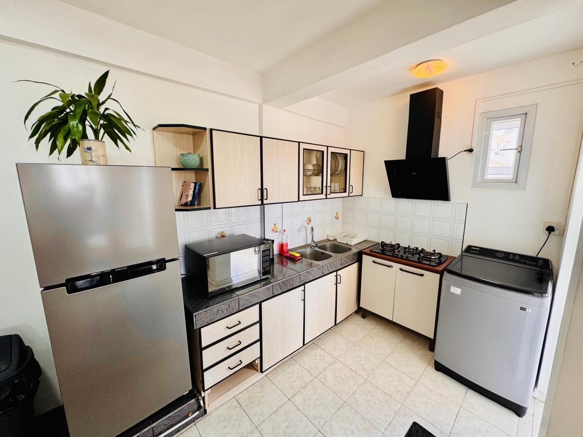 Fibonacci Beachfront Apartment Flic en Flac Ngoại thất bức ảnh